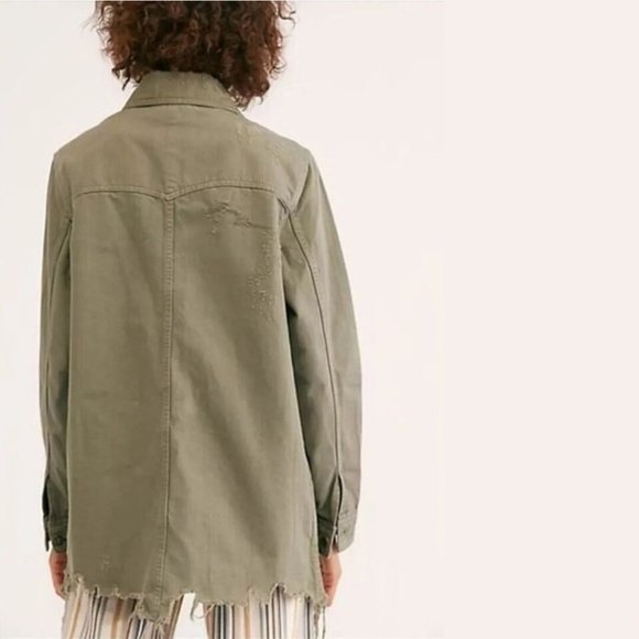 Free People Moonchild Distressed Oversized Denim Olive Green Jacket Shacket Sz S - Picture 11 of 11